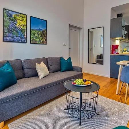 Apartamento Karpatia By Royal Aparts